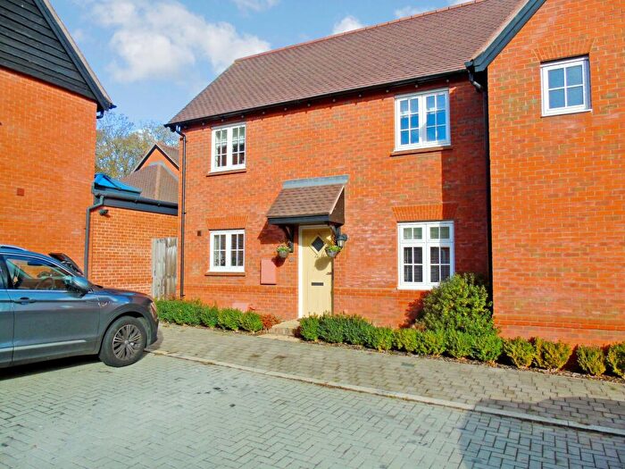 2 Bedroom Semi Detached House To Rent In Cassandra Road, Winchester, SO23
