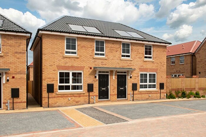3 Bedroom End Of Terrace House For Sale In Louth Road, New Waltham, Grimsby, North East Lincolnshire, DN36