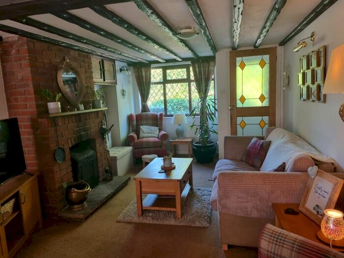 2 Bedroom Cottage To Rent In The Street, Ash, Sevenoaks, TN15