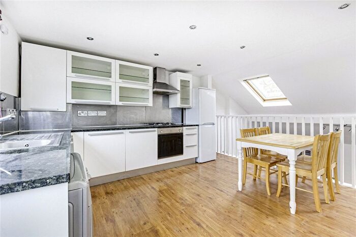 2 Bedroom Flat To Rent In Pellant Road, Fulham, SW6