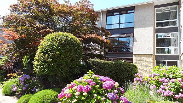 2 Bedroom Flat For Sale In Barbrook Close, Cardiff, CF14