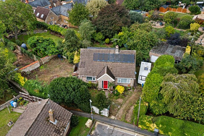 5 Bedroom Detached House For Sale In Hall Close, Geddington, NN14