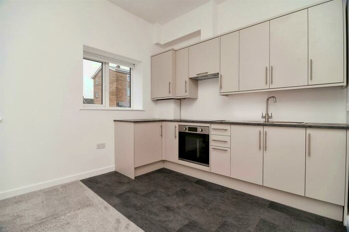 2 Bedroom Apartment To Rent In Calcutta Road, Tilbury, RM18