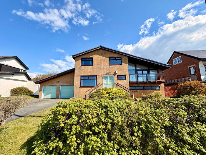 4 Bedroom Detached House For Sale In Princes Way, Fleetwood, FY7