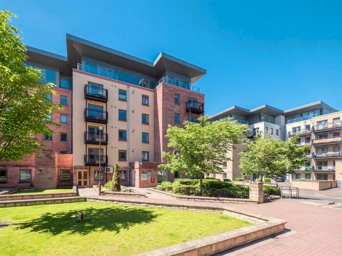 2 Bedroom Flat To Rent In Slateford Gait, Edinburgh, EH11