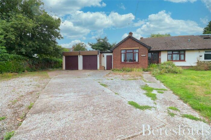 4 Bedroom Bungalow For Sale In Maldon Road, Margaretting, CM4
