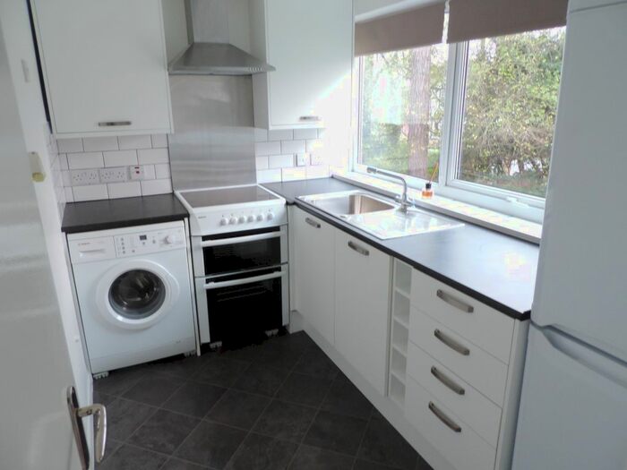 Studio To Rent In Northlands Drive, Winchester SO23