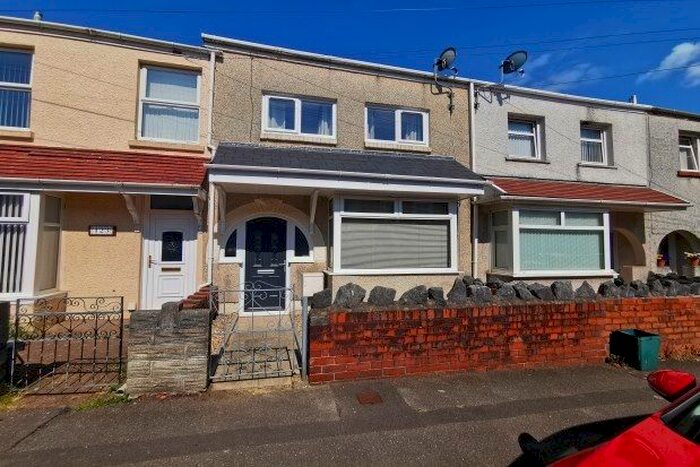 2 Bedroom Property To Rent In Cecil Street, Swansea, SA5