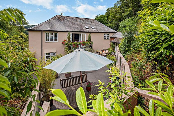 5 Bedroom Detached House For Sale In Collipriest, Tiverton, Devon, EX16
