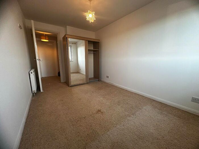 2 Bedroom Flat To Rent In Cocklebie Road, KA3