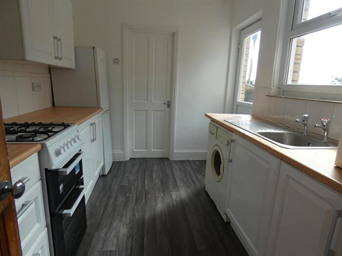 2 Bedroom Flat To Rent In Avondale Road, Byker, NE6