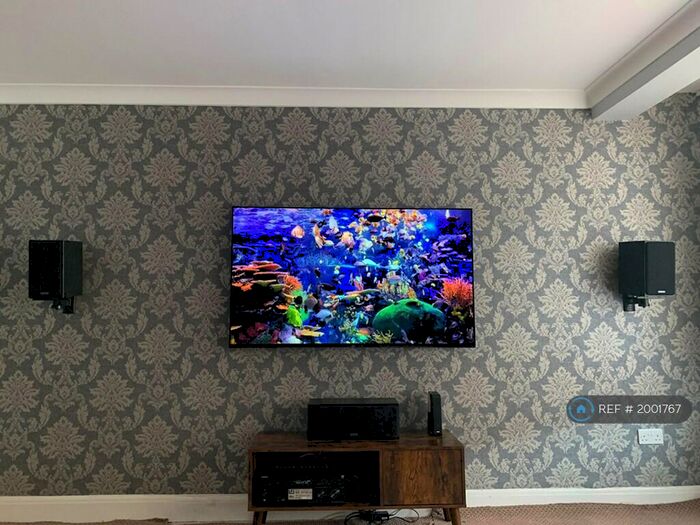 3 Bedroom Terraced House To Rent In Ulster Gardens, London, N13