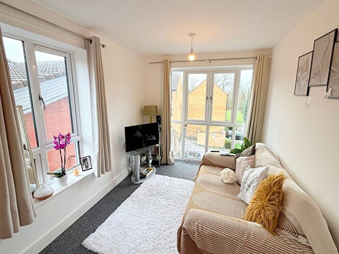 1 Bedroom Flat To Rent In Newton Road, Yeovil, BA20