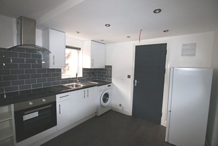 1 Bedroom Flat To Rent In High Road, London, NW10