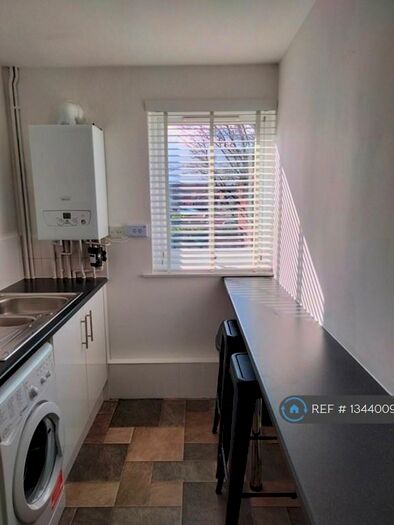 1 Bedroom Flat To Rent In Lawnswood, Hinckley, LE10