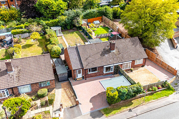 3 Bedroom Semi-Detached Bungalow For Sale In London Road, Raunds, NN9