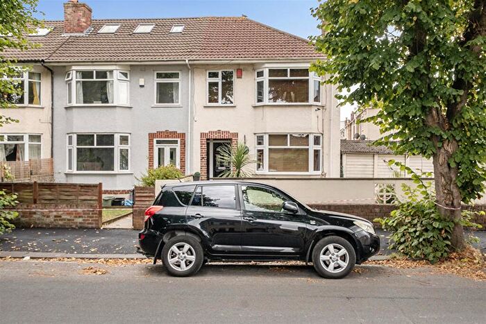3 Bedroom End Of Terrace House For Sale In Staple Hill Road, Fishponds, Bristol, BS16