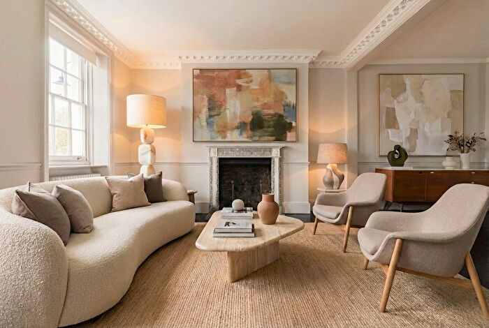 4 Bedroom Terraced House For Sale In Cheyne Walk, London, SW10