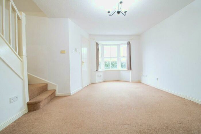 2 Bedroom Terraced House To Rent In Scholars Walk, Guildford, GU2