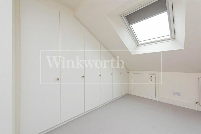2 Bedroom Apartment To Rent In Pember Road, London, NW10