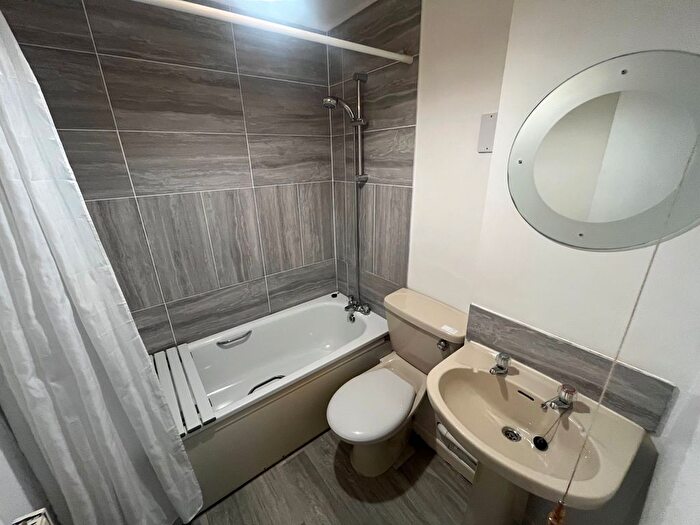 2 Bedroom Flat To Rent In Turton Street, Weymouth, DT4