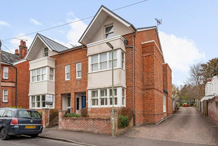 2 Bedroom Flat To Rent In Hatherley Road, Fulflood, Winchester, Hampshire, SO22