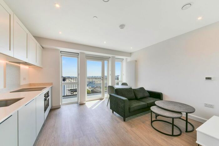 Studio To Rent In Galleria House, Royal Eden Docks, London, E16