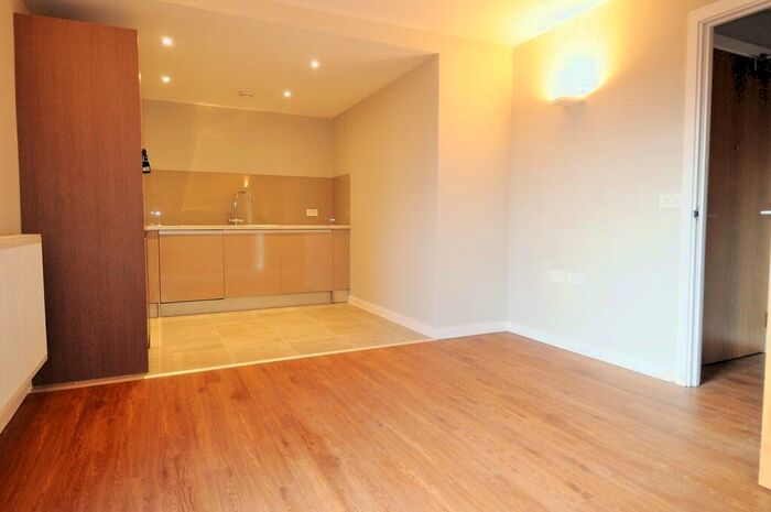 1 Bedroom Apartment To Rent In Jewel Court, Birmingham, B1