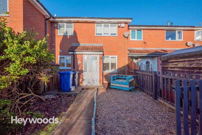 1 Bedroom Town House To Rent In Winterside Close, Waterhayes, Newcastle-under-Lyme, ST5