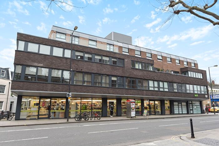 3 Bedroom Flat To Rent In North End Road, London, W14