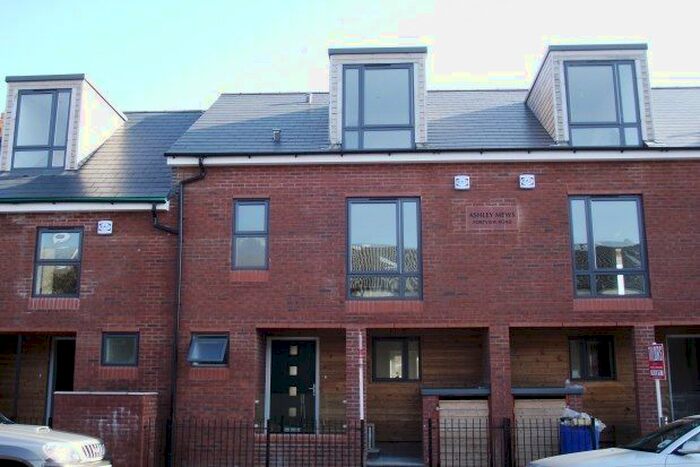 4 Bedroom Property To Rent In Portview Road, Bristol, BS11