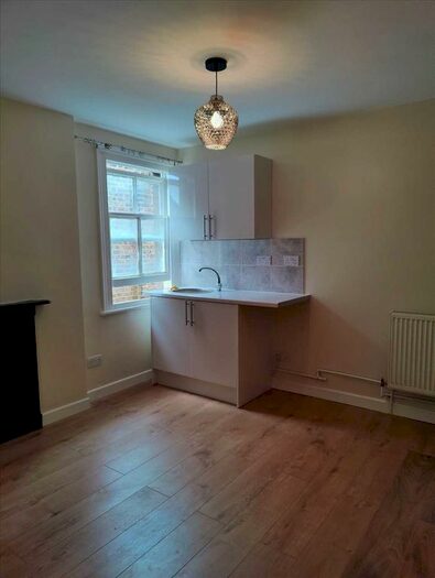 Property To Rent In Broughton Road, London, W13