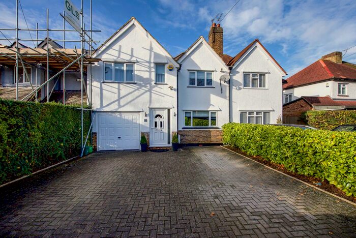 3 Bedroom Semi-Detached House To Rent In Hercies Road, Uxbridge, UB10