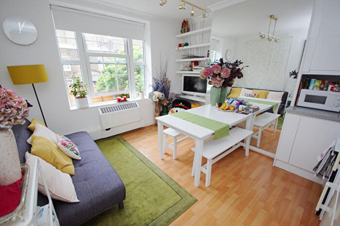 2 Bedroom Apartment To Rent In Cranleigh Street, Euston, NW1