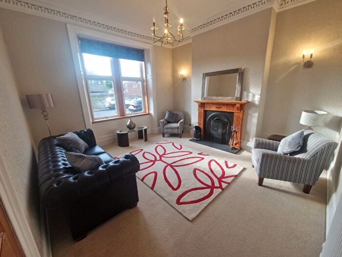 2 Bedroom Flat To Rent In Beechgrove Place, Rosemount, Aberdeen, AB15