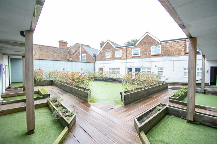 1 Bedroom Flat To Rent In Bedroom Flat In The Cotton Exchange Boscombe, BH1