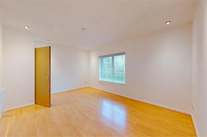 1 Bedroom Flat To Rent In Old Station Drive, Leckhampton, Cheltenham, GL53