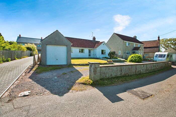 3 Bedroom Detached Bungalow For Sale In Baker Street, Babcary, Somerton, TA11