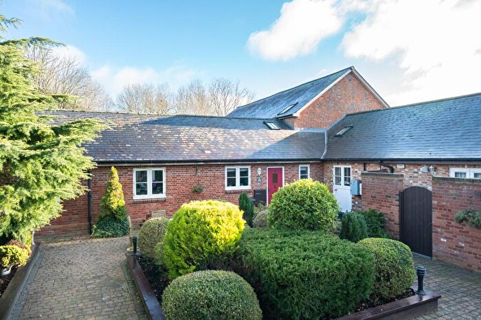 2 Bedroom Barn Conversion For Sale In The Walled Garden, Wing Road, Cublington. Bucks., LU7