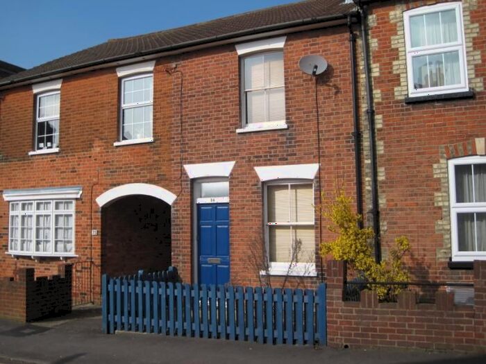 3 Bedroom Terraced House To Rent In Markenfield Road, Guildford, Surrey, GU1