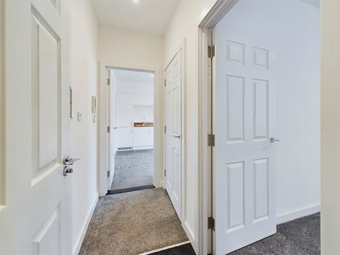 1 Bedroom Flat To Rent In Percy Street, Hull, HU2