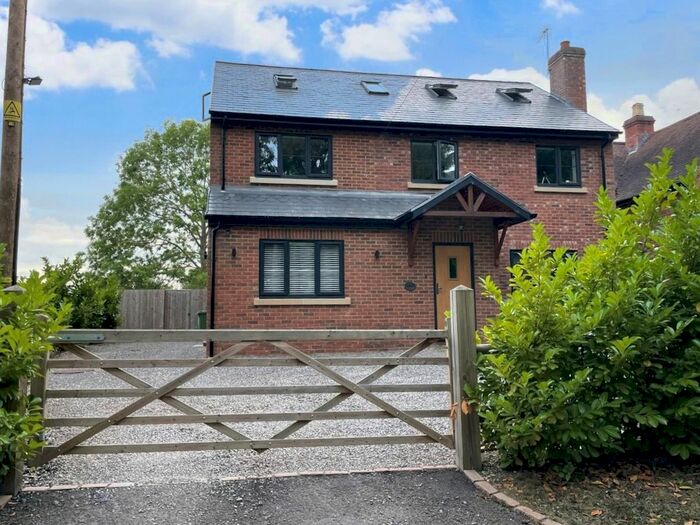 5 Bedroom Detached House For Sale In Watery Lane, Astrope, Tring, HP23