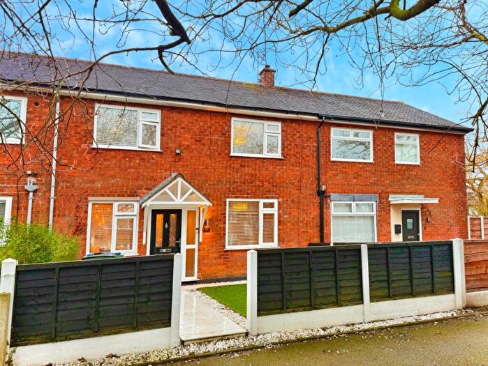 3 Bedroom House For Sale In Chisworth Close, Bramhall, SK7