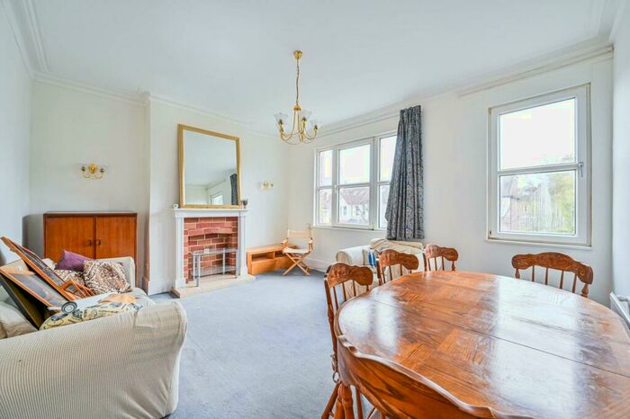 2 Bedroom Maisonette To Rent In Overhill Road, East Dulwich, London, SE22