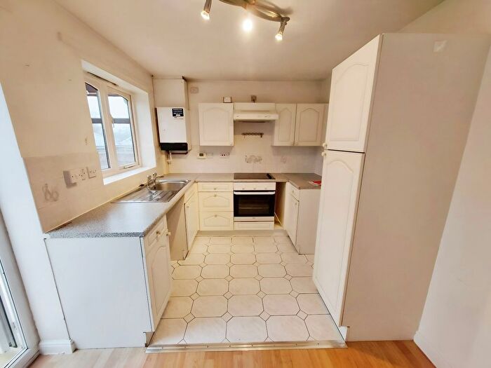 2 Bedroom Semi-Detached House For Sale In Waterslea, Eccles, M30