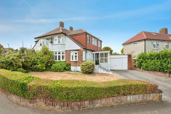 3 Bedroom Detached House For Sale In Benhill Road, Sutton, SM1