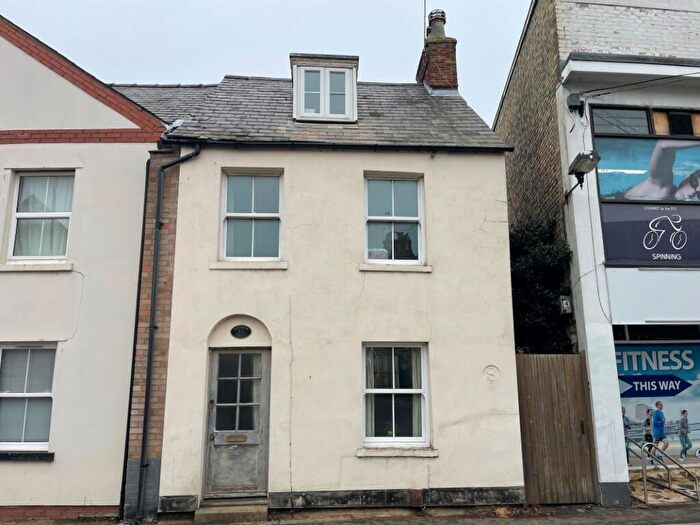 3 Bedroom Semi Detached House For Sale In Newnham Street, Ely, Cambridgeshire, CB7