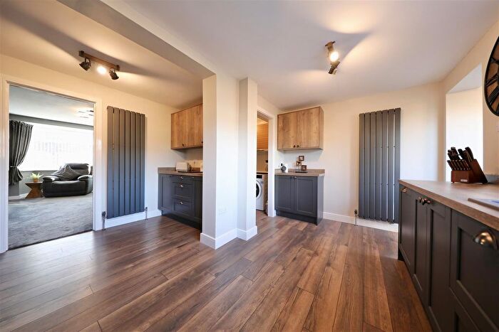 2 Bedroom Terraced House For Sale In Camborne Grove, Hull, HU8