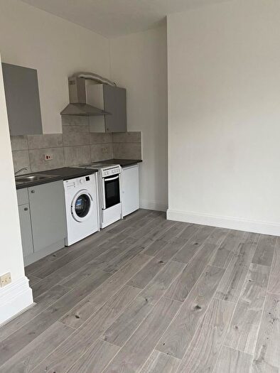 1 Bedroom Studio To Rent In - Napier Road, LU1