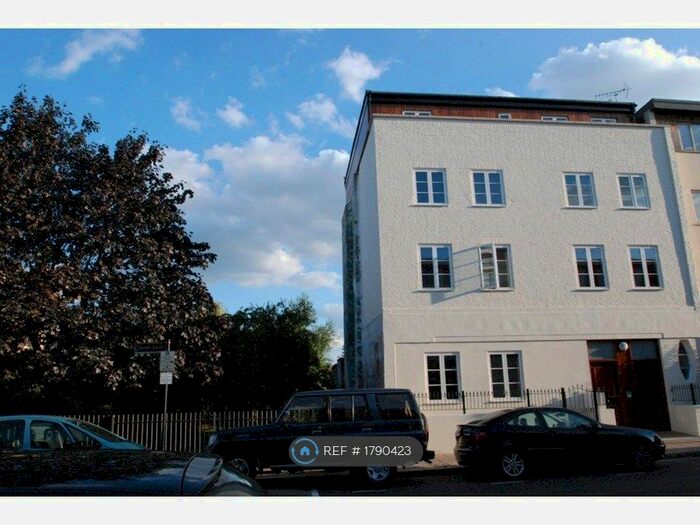 4 Bedroom Flat To Rent In Rambler Building, London, N1